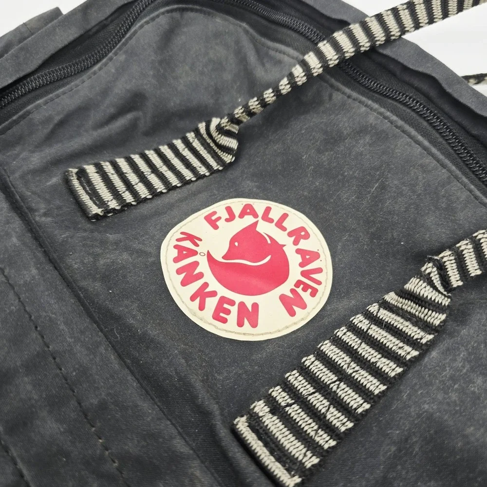 Fjällräven has wear